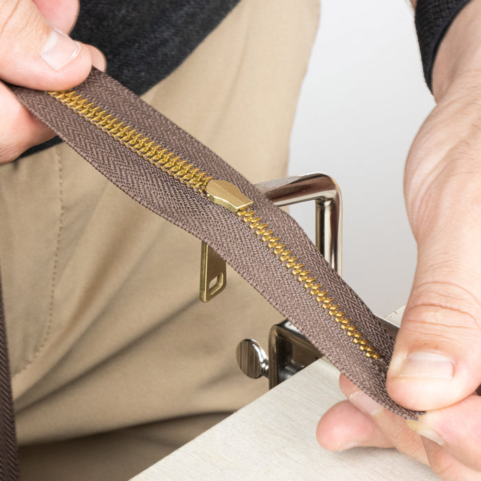 Zipper Jig - Continuous zipper pull tool